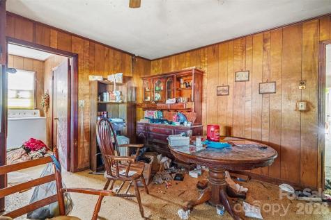 105 W Temple Avenue Rockingham NC 28380