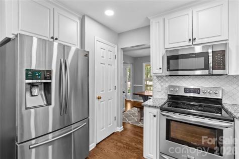 1904 Lorelei Court Mount Pleasant NC 28124