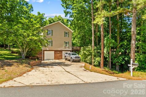 1904 Lorelei Court Mount Pleasant NC 28124