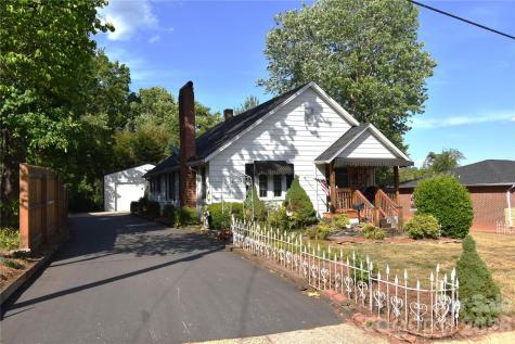 212 Sharon Avenue NW Lenoir NC 28645