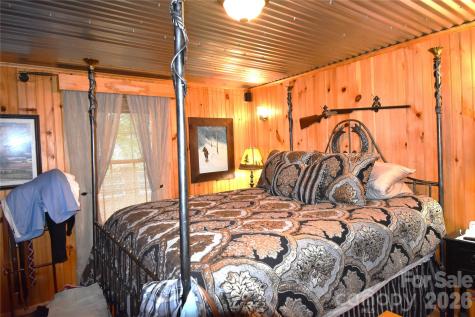 212 Sharon Avenue NW Lenoir NC 28645