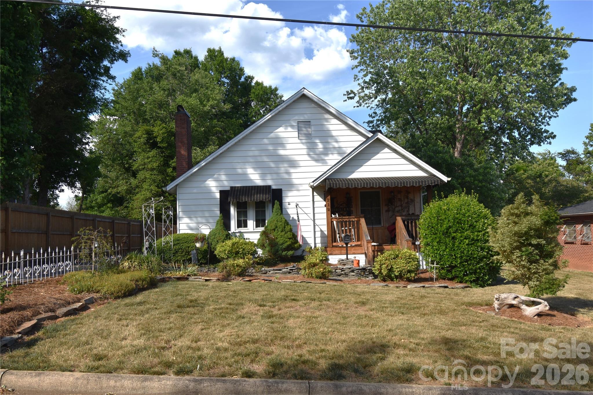 212 Sharon Avenue NW Lenoir NC 28645
