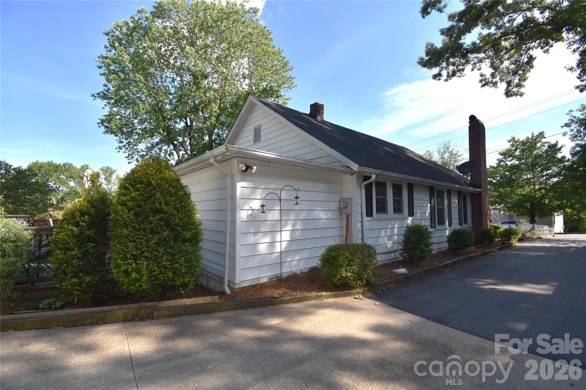 212 Sharon Avenue NW Lenoir NC 28645