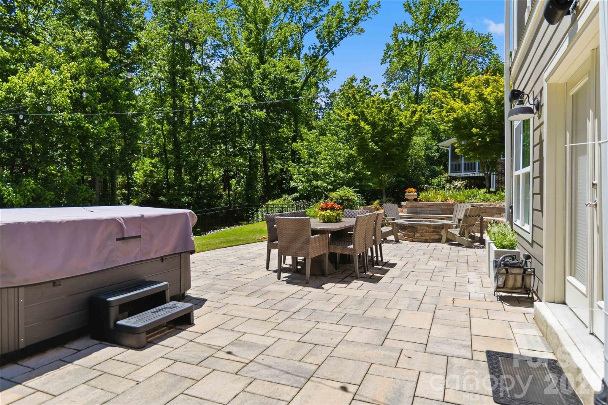 6526 Saint John Lane Charlotte NC 28210