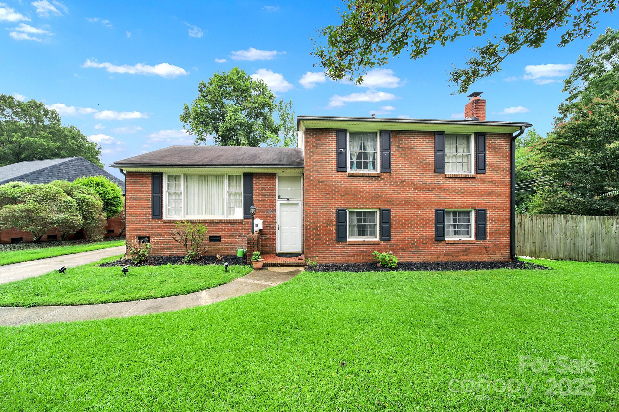 5300 Grafton Drive Charlotte NC 28215