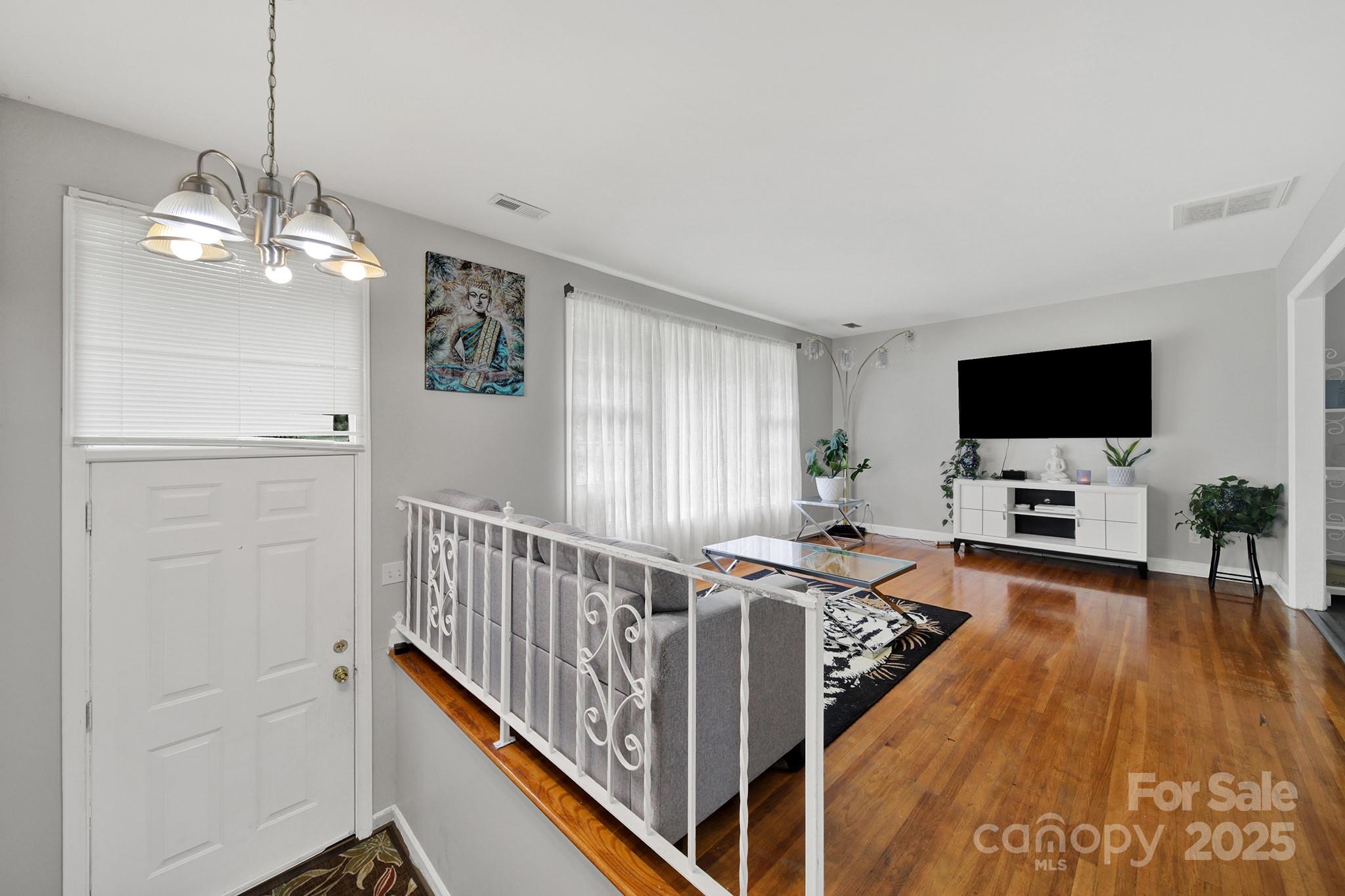 5300 Grafton Drive Charlotte NC 28215