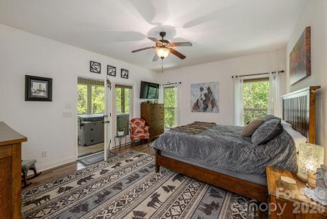 149 Hiwassee Road Lake Toxaway NC 28747