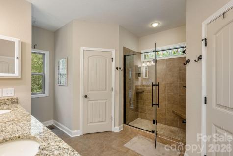 149 Hiwassee Road Lake Toxaway NC 28747