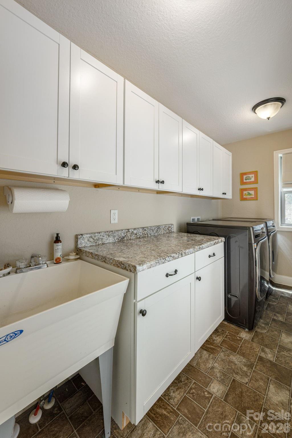149 Hiwassee Road Lake Toxaway NC 28747