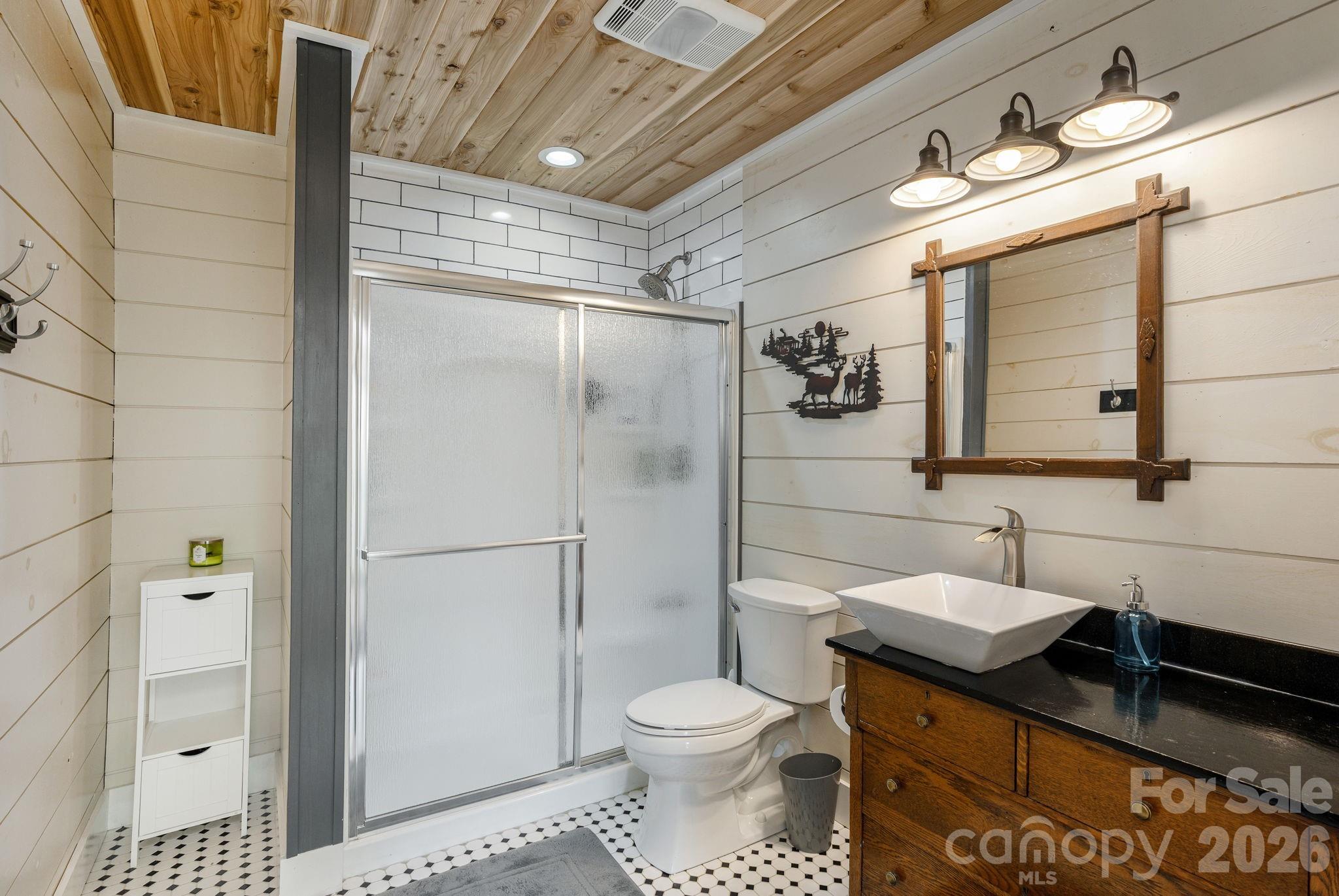 149 Hiwassee Road Lake Toxaway NC 28747