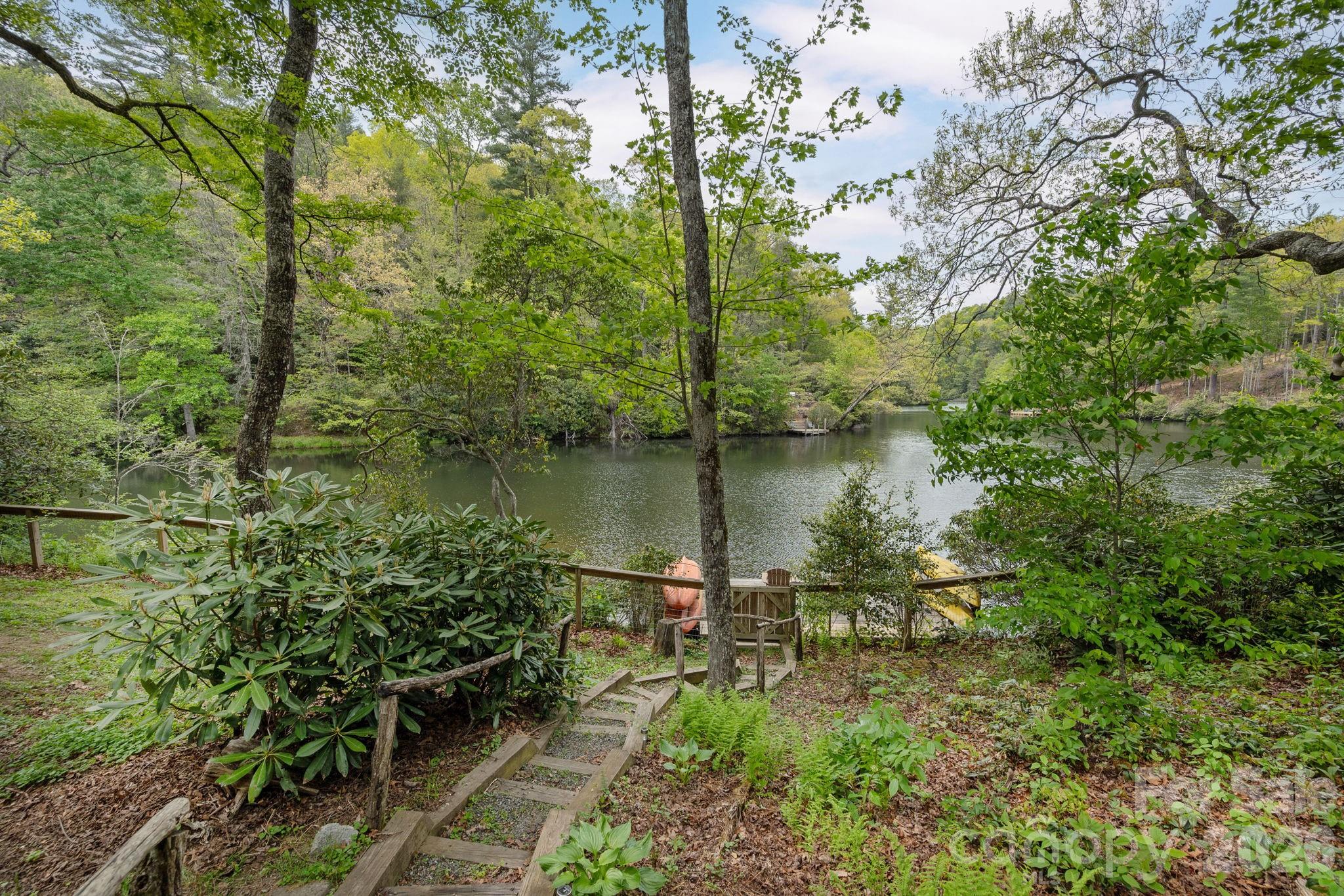 149 Hiwassee Road Lake Toxaway NC 28747