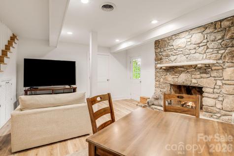 92 Rose Hill Road Asheville NC 28803
