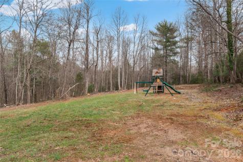 379 Pat Nixon Road State Road NC 28676