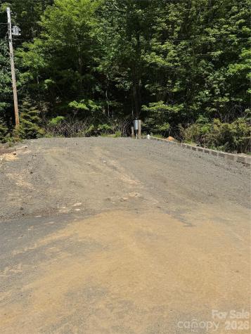 635/634 Little Horse Creek Newland NC 28657