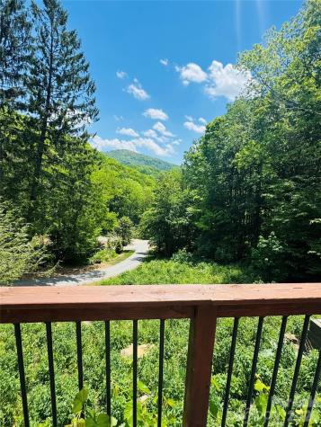 635/634 Little Horse Creek Newland NC 28657