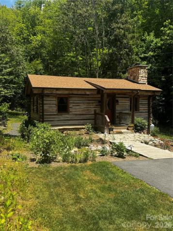 635/634 Little Horse Creek Newland NC 28657