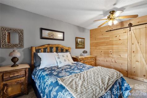 343 Chestnut Village Lane Mars Hill NC 28754