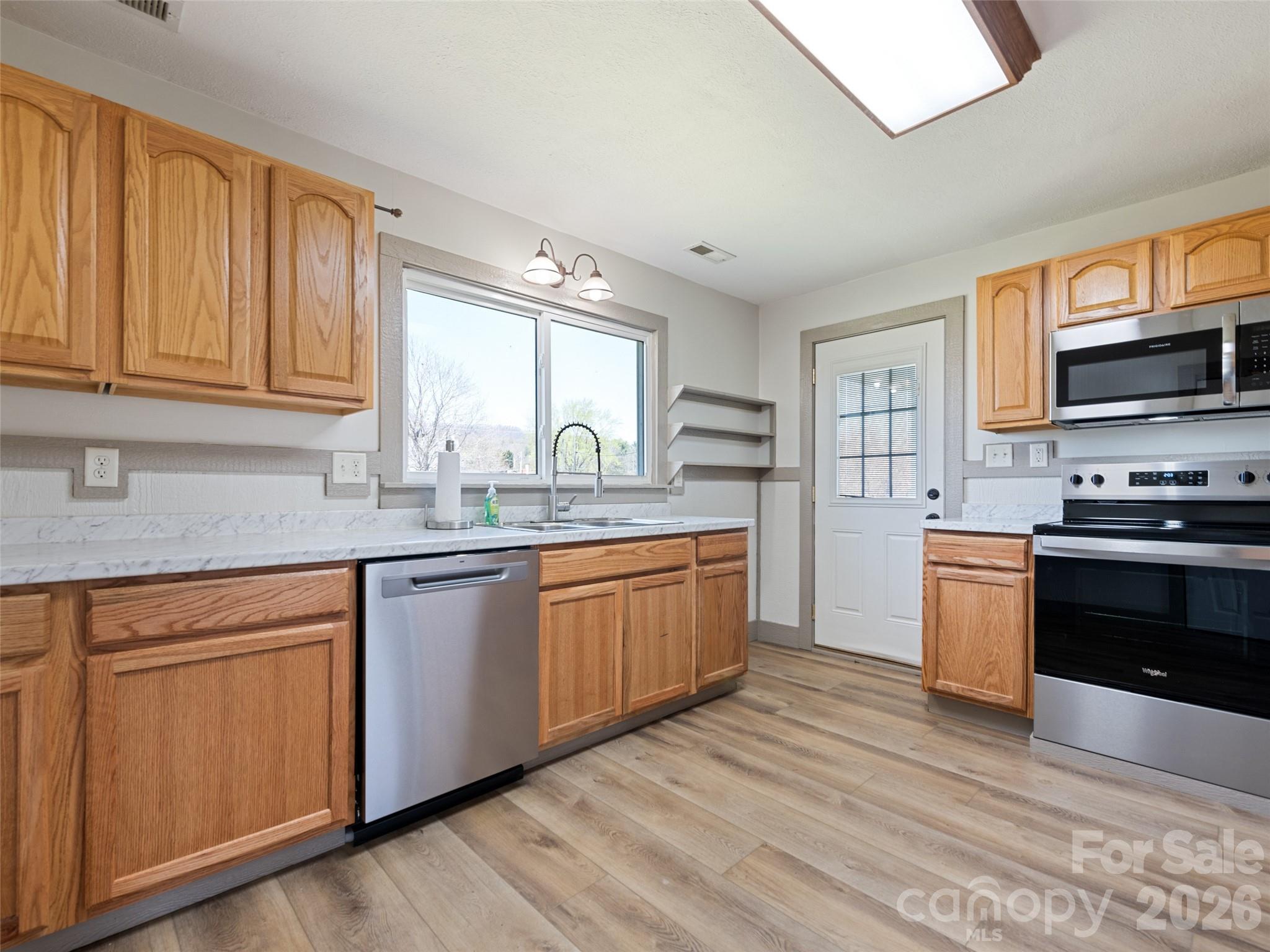 13 Depot Street Clyde NC 28721