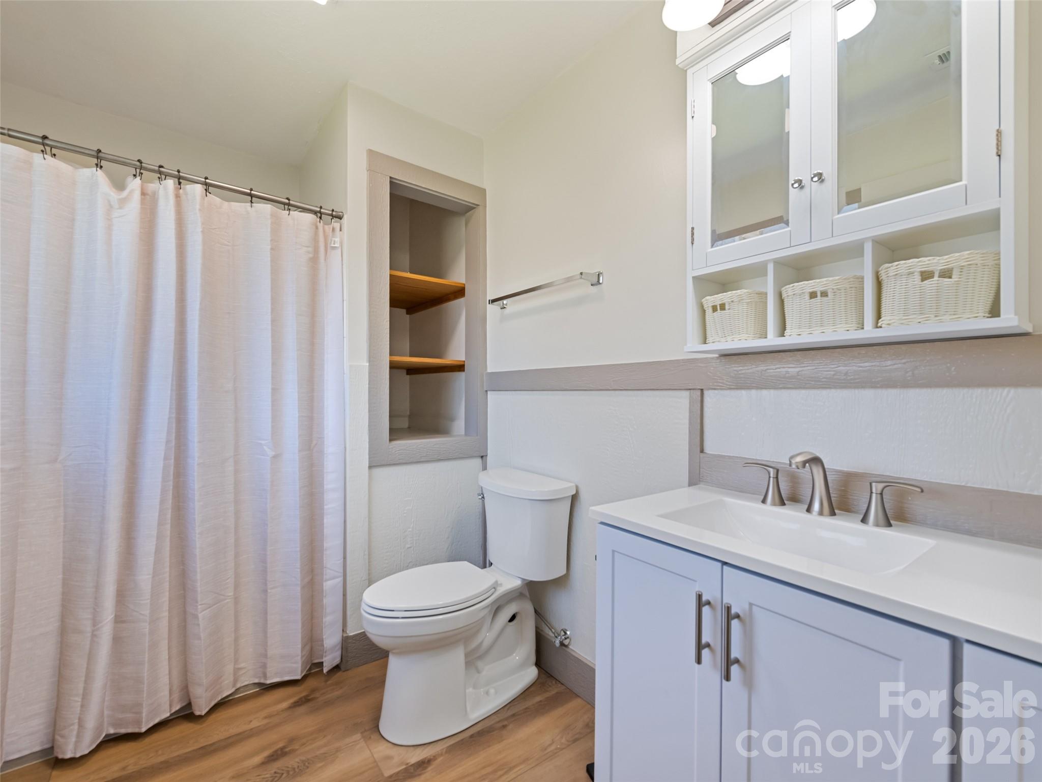 13 Depot Street Clyde NC 28721