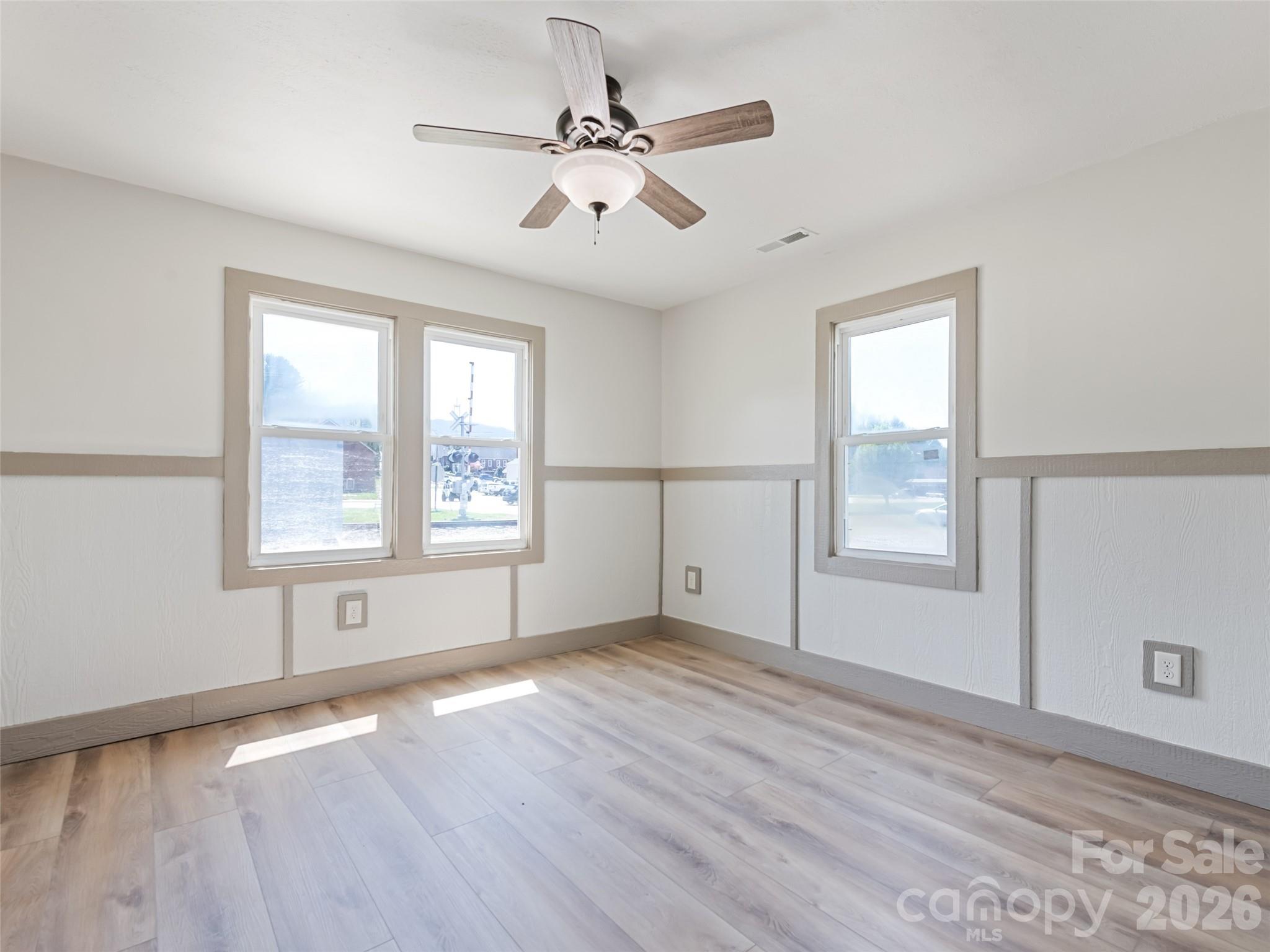 13 Depot Street Clyde NC 28721