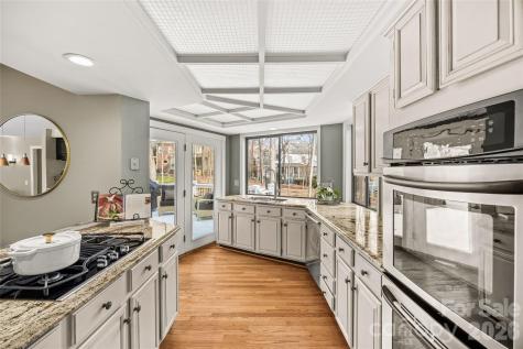 9562 Hunting Court Matthews NC 28105