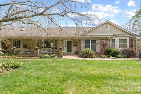 432 Hunters Glen Lane Hendersonville NC 28739