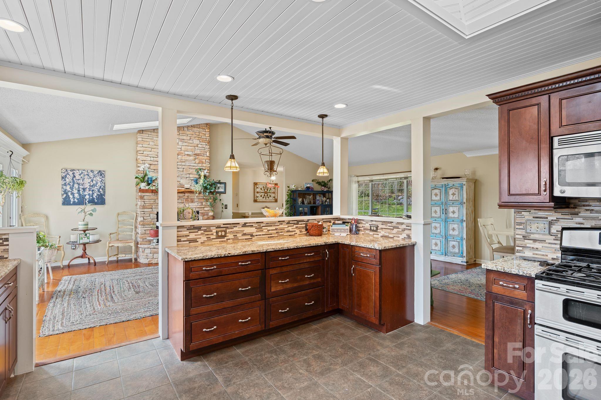 432 Hunters Glen Lane Hendersonville NC 28739