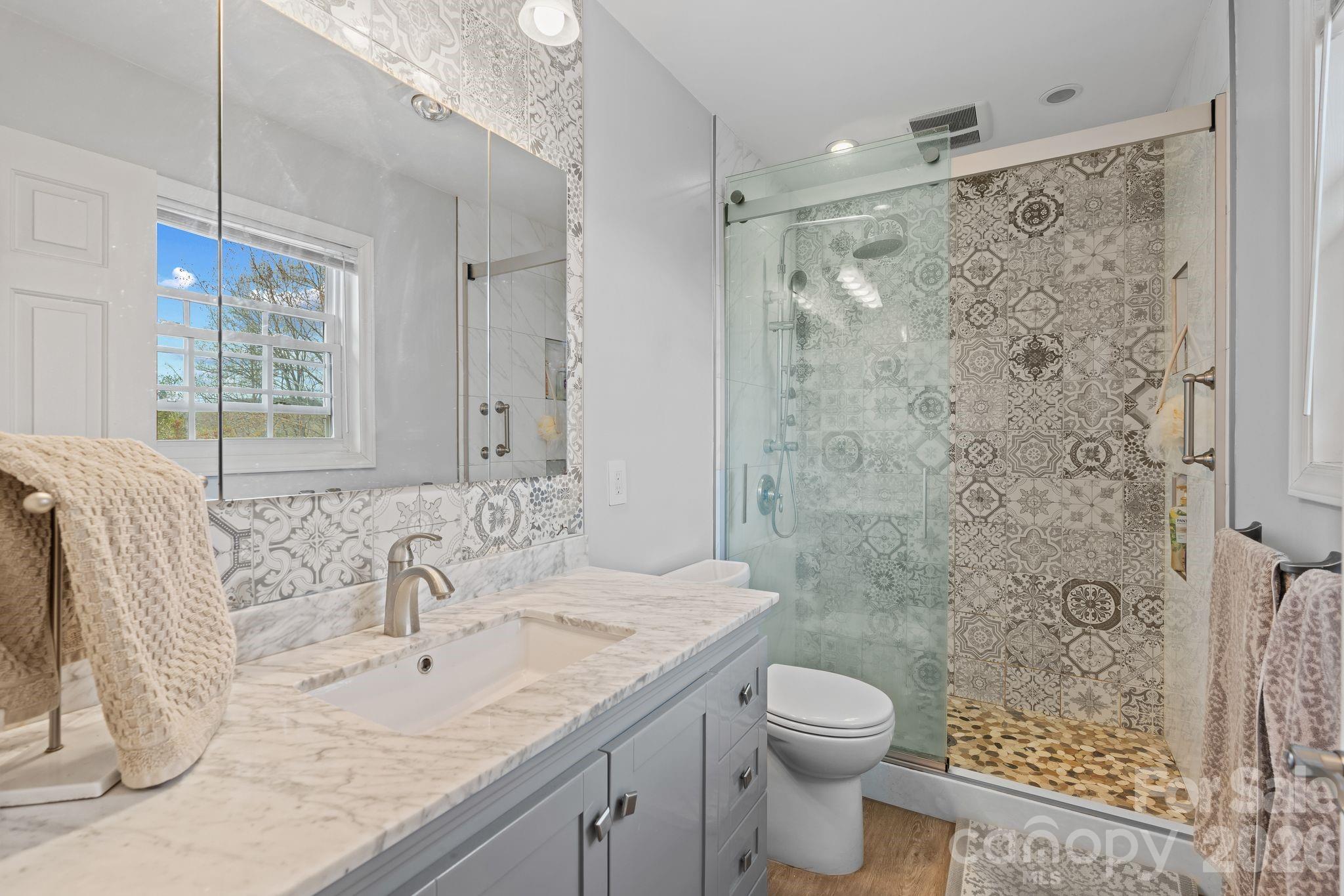432 Hunters Glen Lane Hendersonville NC 28739