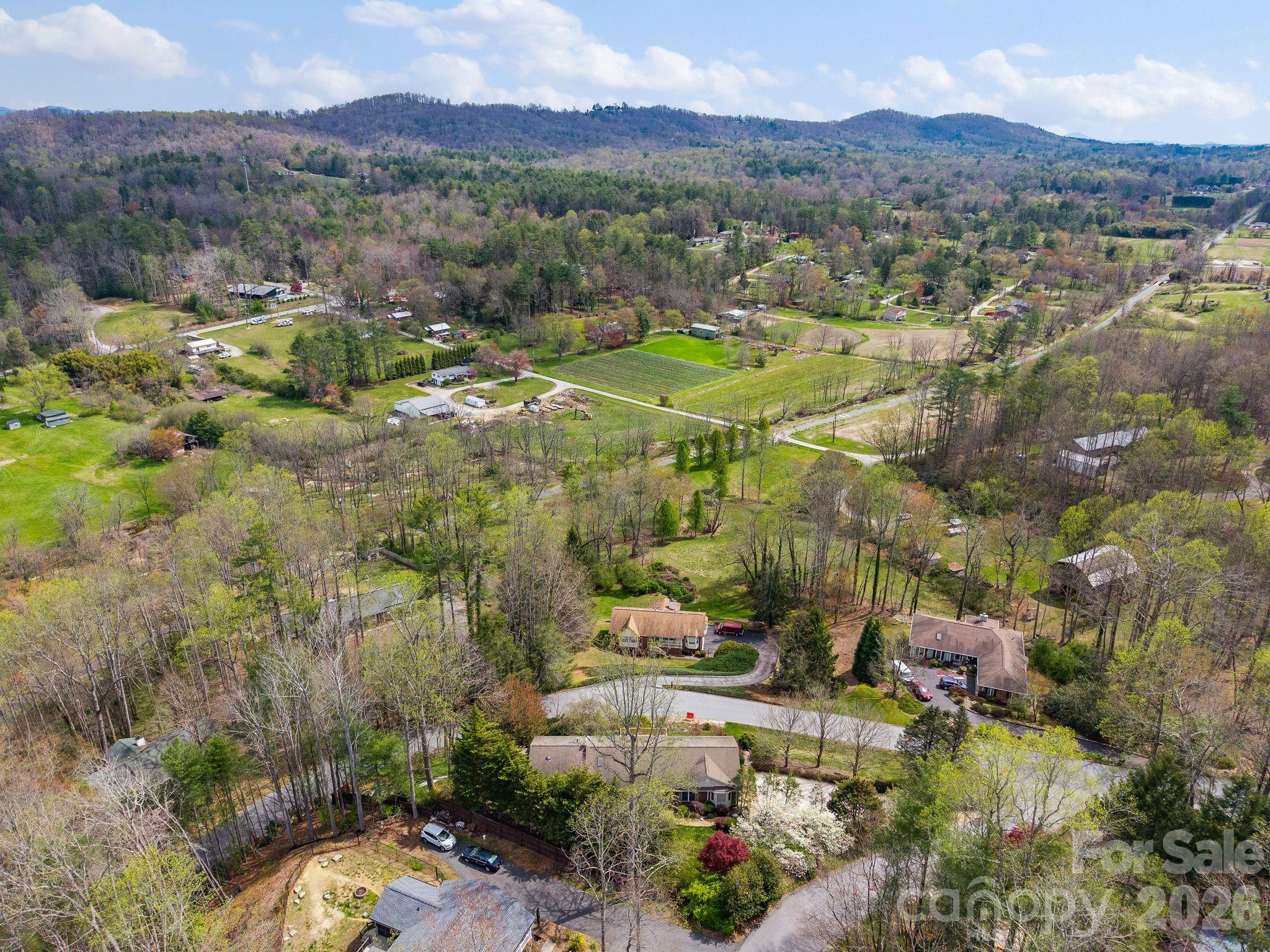 432 Hunters Glen Lane Hendersonville NC 28739