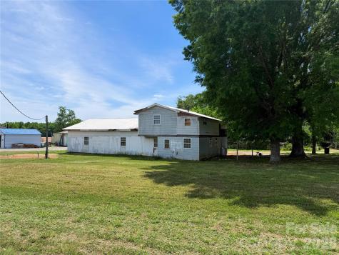 3895 Needmore Road Woodleaf NC 27054