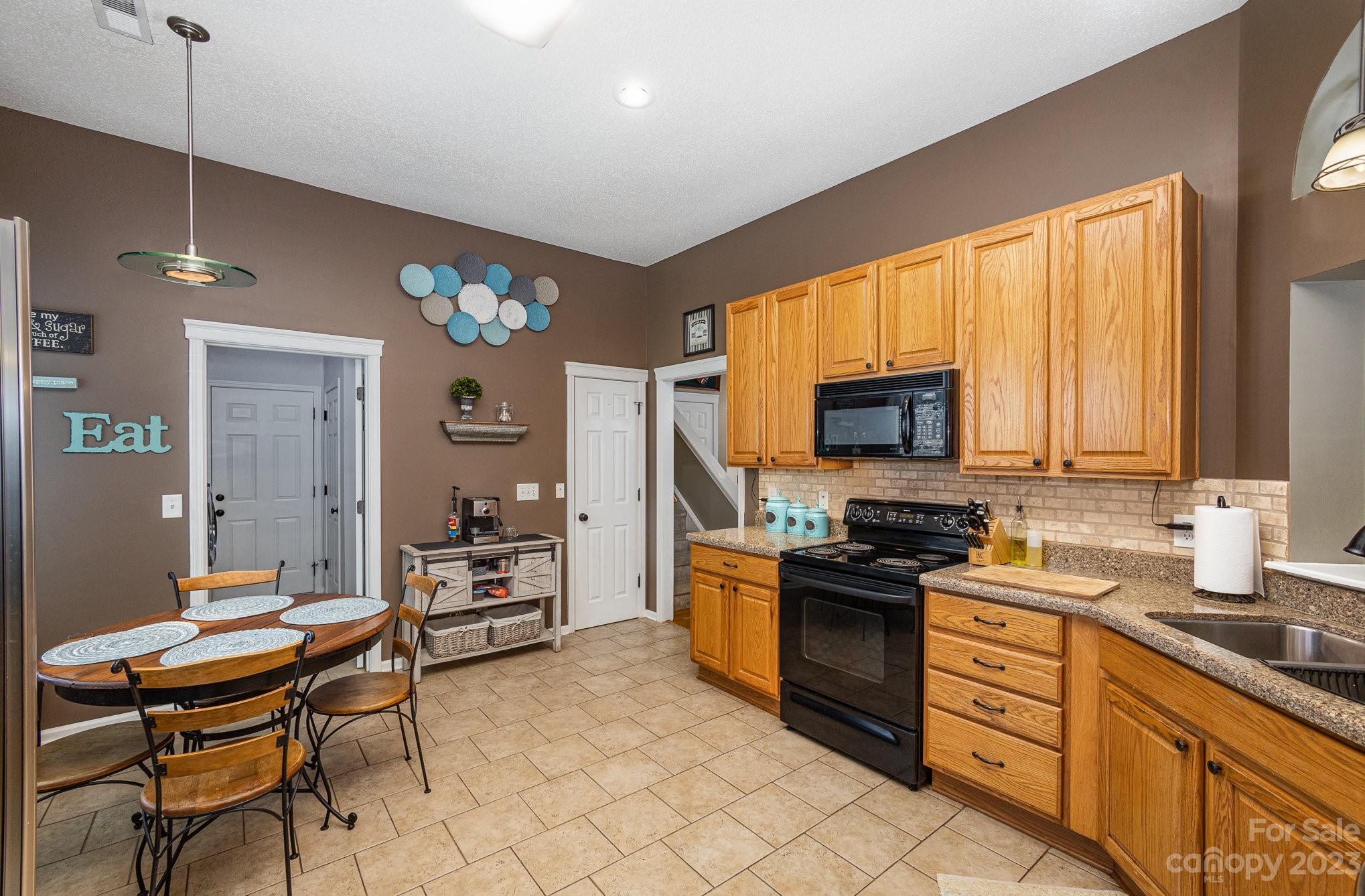 12325 Creektree Court Charlotte NC 28278