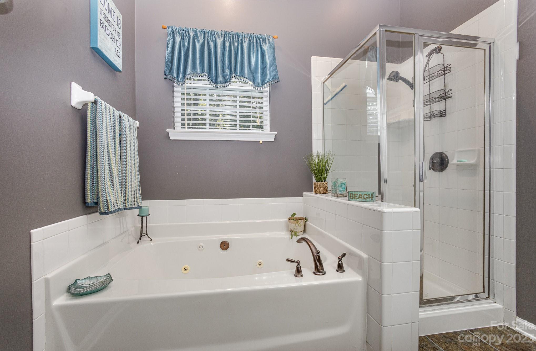 12325 Creektree Court Charlotte NC 28278