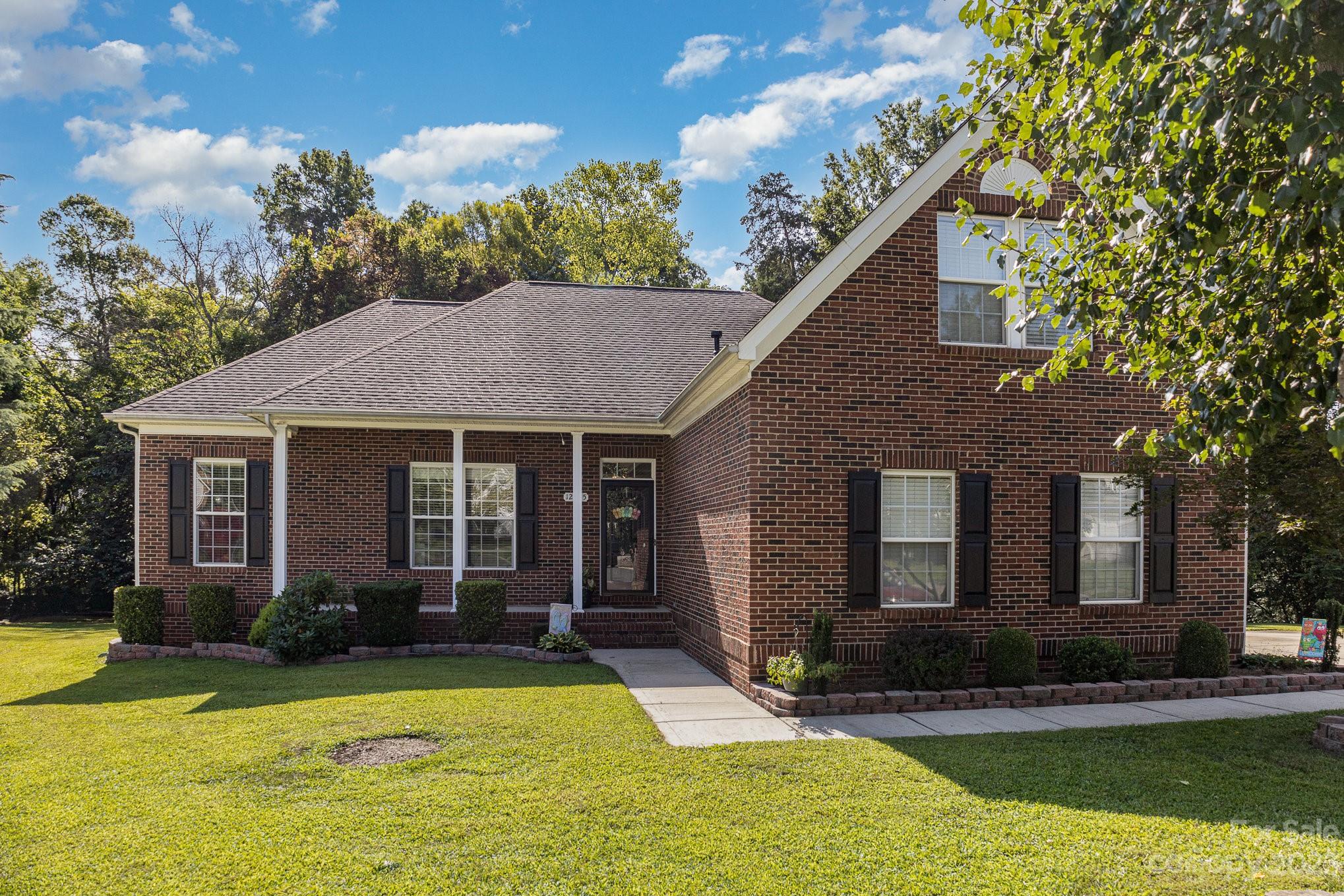 12325 Creektree Court Charlotte NC 28278