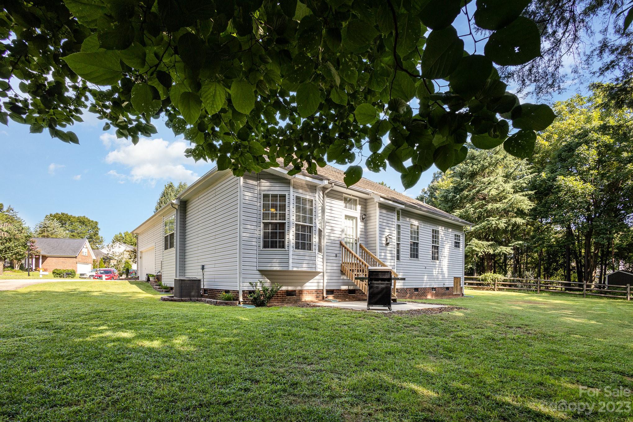 12325 Creektree Court Charlotte NC 28278