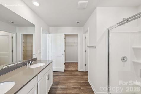 5131 Shallow Brook Drive Charlotte NC 28215