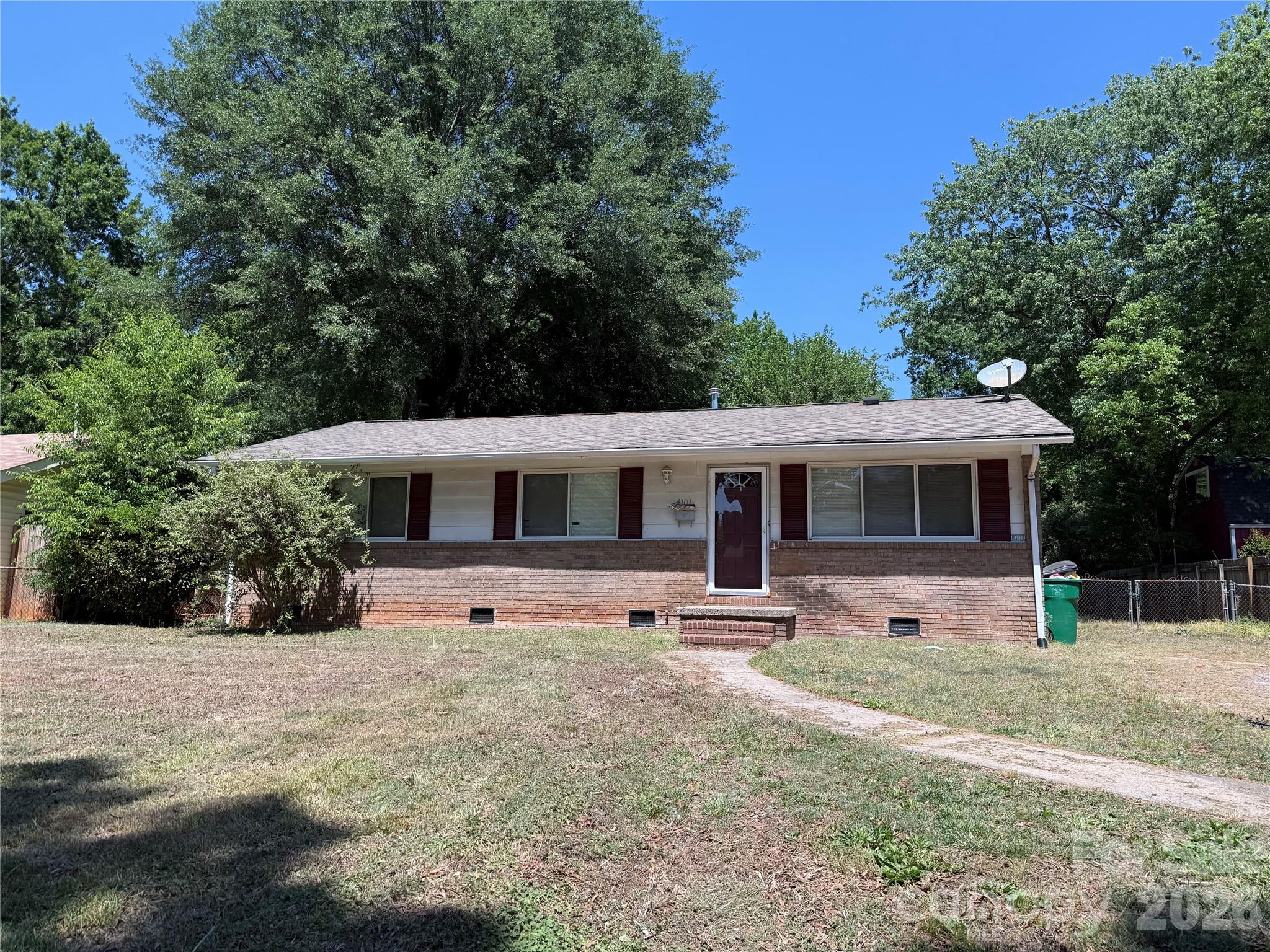 4101 Foxford Place Charlotte NC 28215