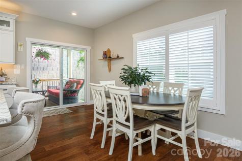 138 Olde Oak Way Hendersonville NC 28792