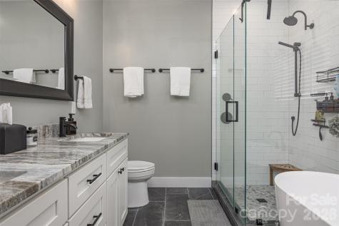 138 Olde Oak Way Hendersonville NC 28792