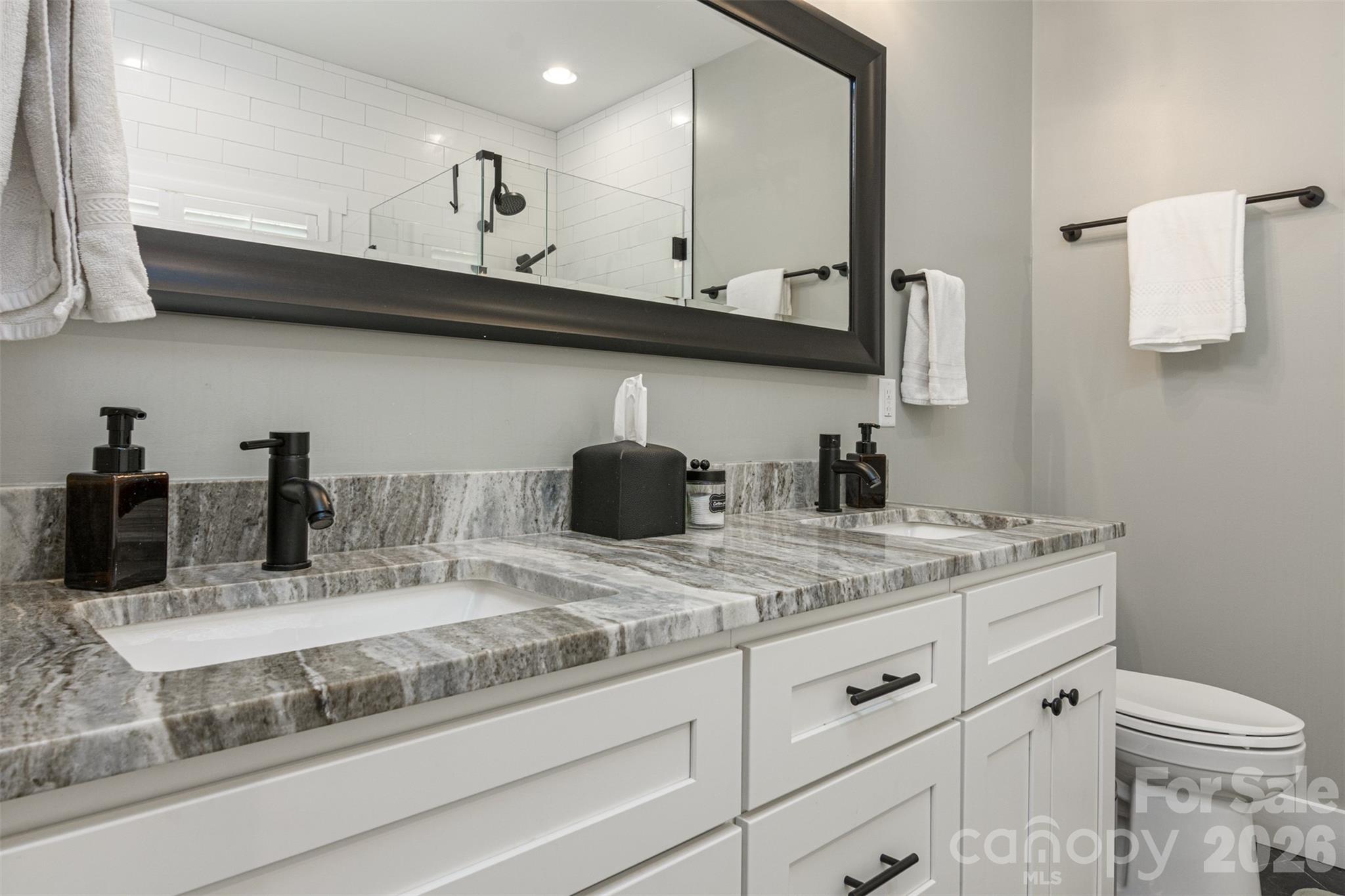 138 Olde Oak Way Hendersonville NC 28792