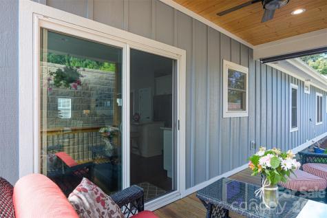 138 Olde Oak Way Hendersonville NC 28792