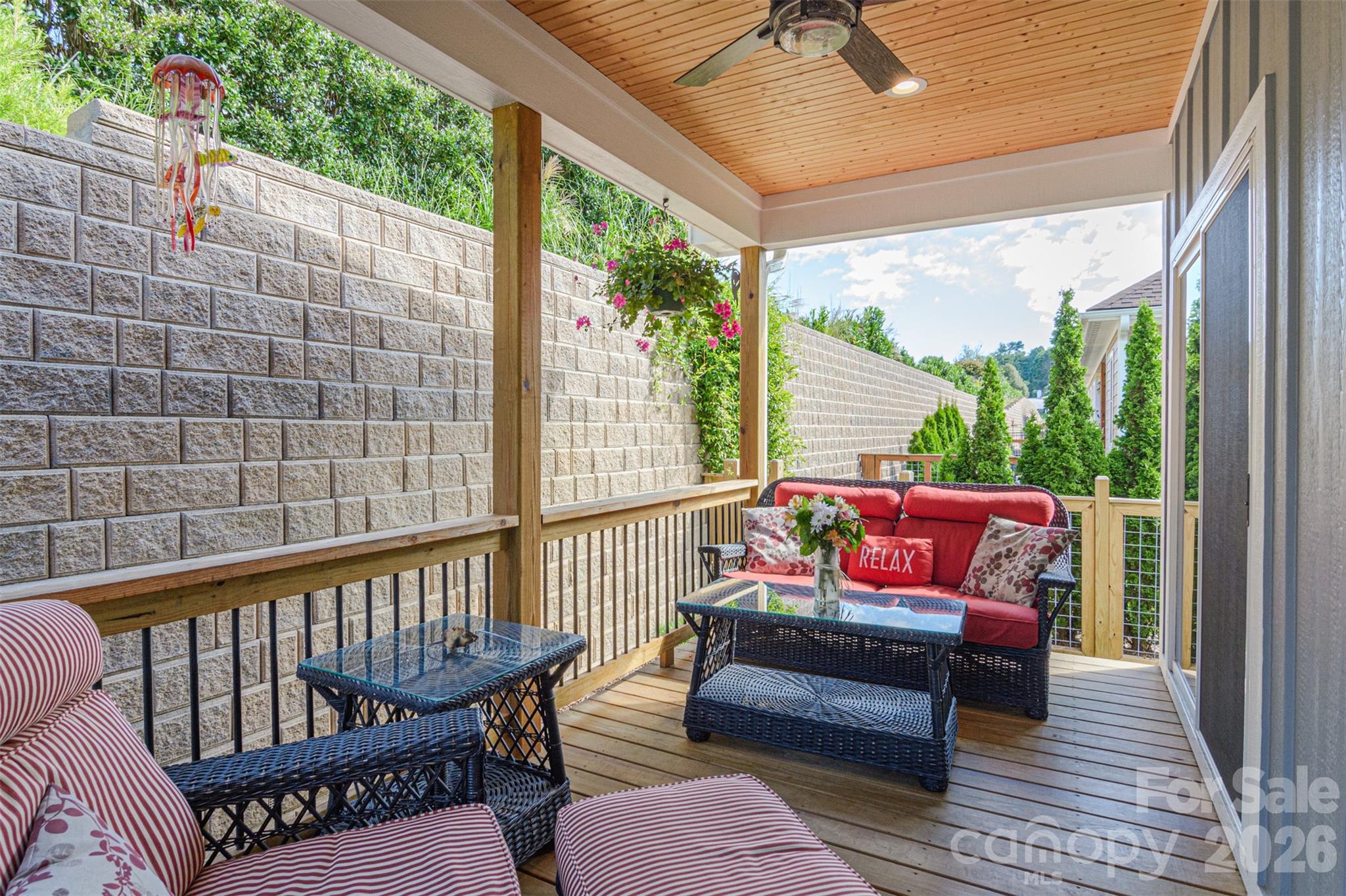 138 Olde Oak Way Hendersonville NC 28792