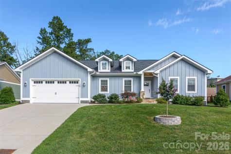 138 Olde Oak Way Hendersonville NC 28792