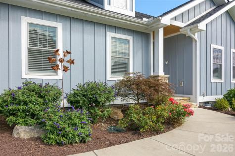 138 Olde Oak Way Hendersonville NC 28792