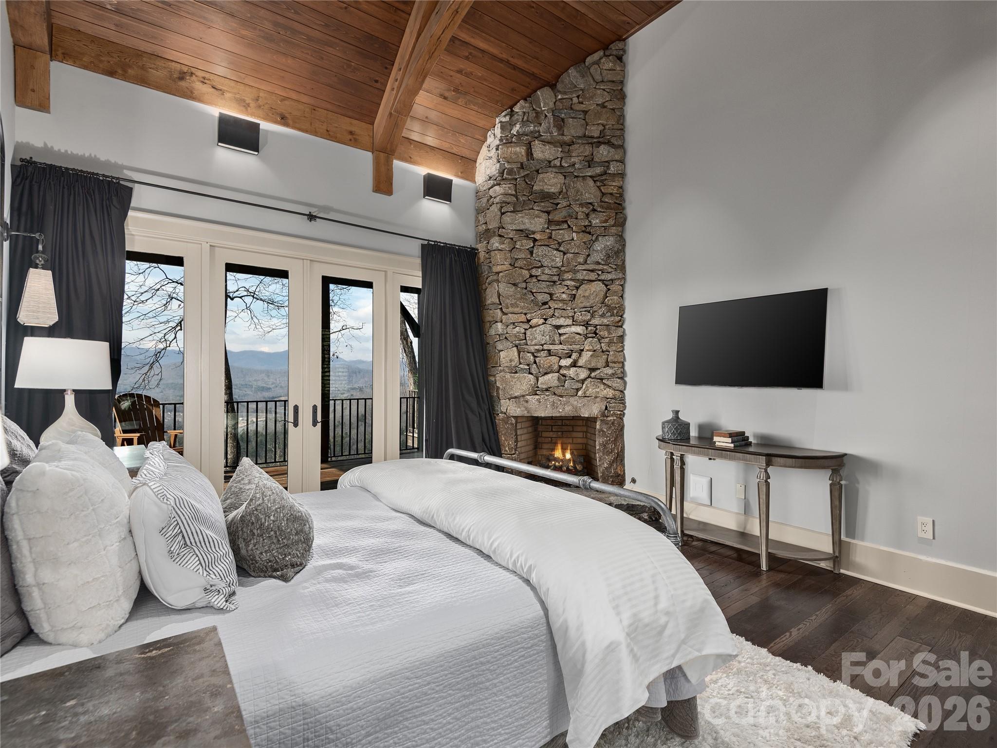 434 Coopers Hawk Drive Asheville NC 28803