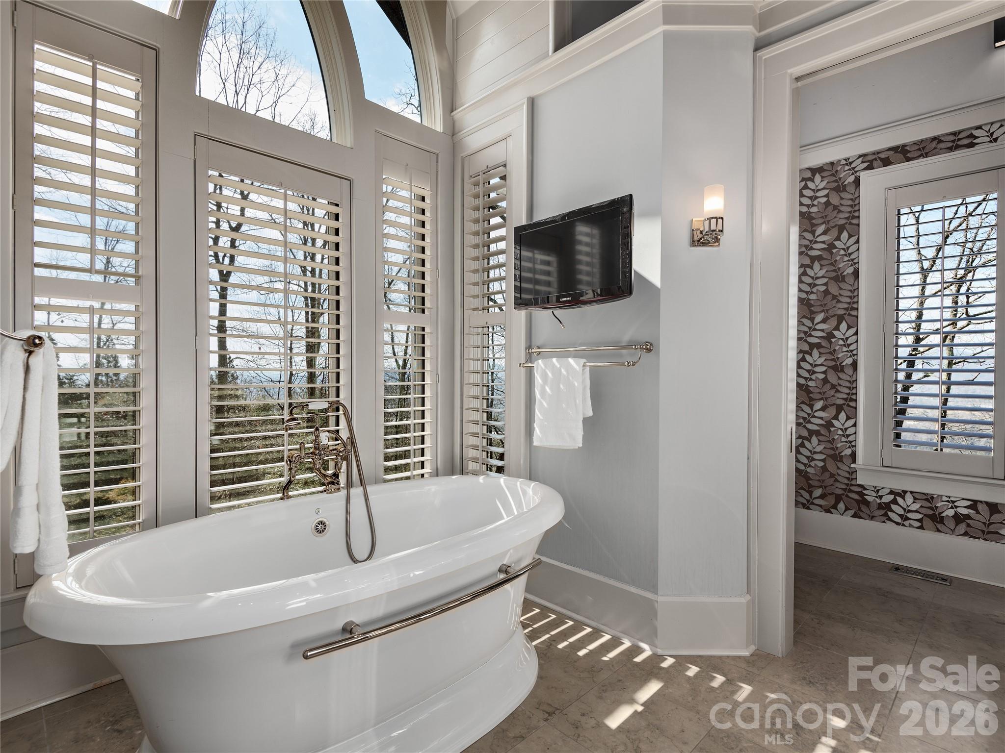 434 Coopers Hawk Drive Asheville NC 28803