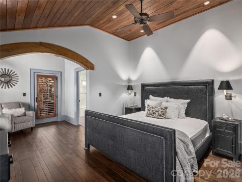 434 Coopers Hawk Drive Asheville NC 28803