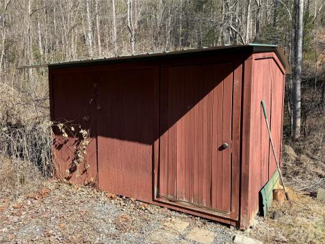 52 Supooh Lane Sylva NC 28779