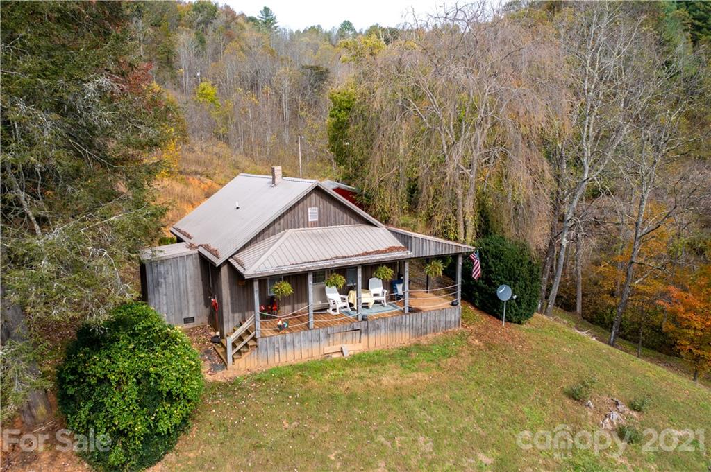 4904 Whitson Branch Road Green Mountain NC 28740