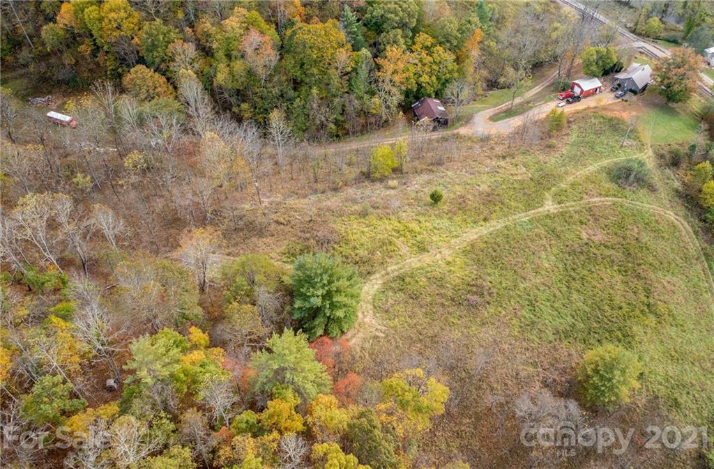 4904 Whitson Branch Road Green Mountain NC 28740