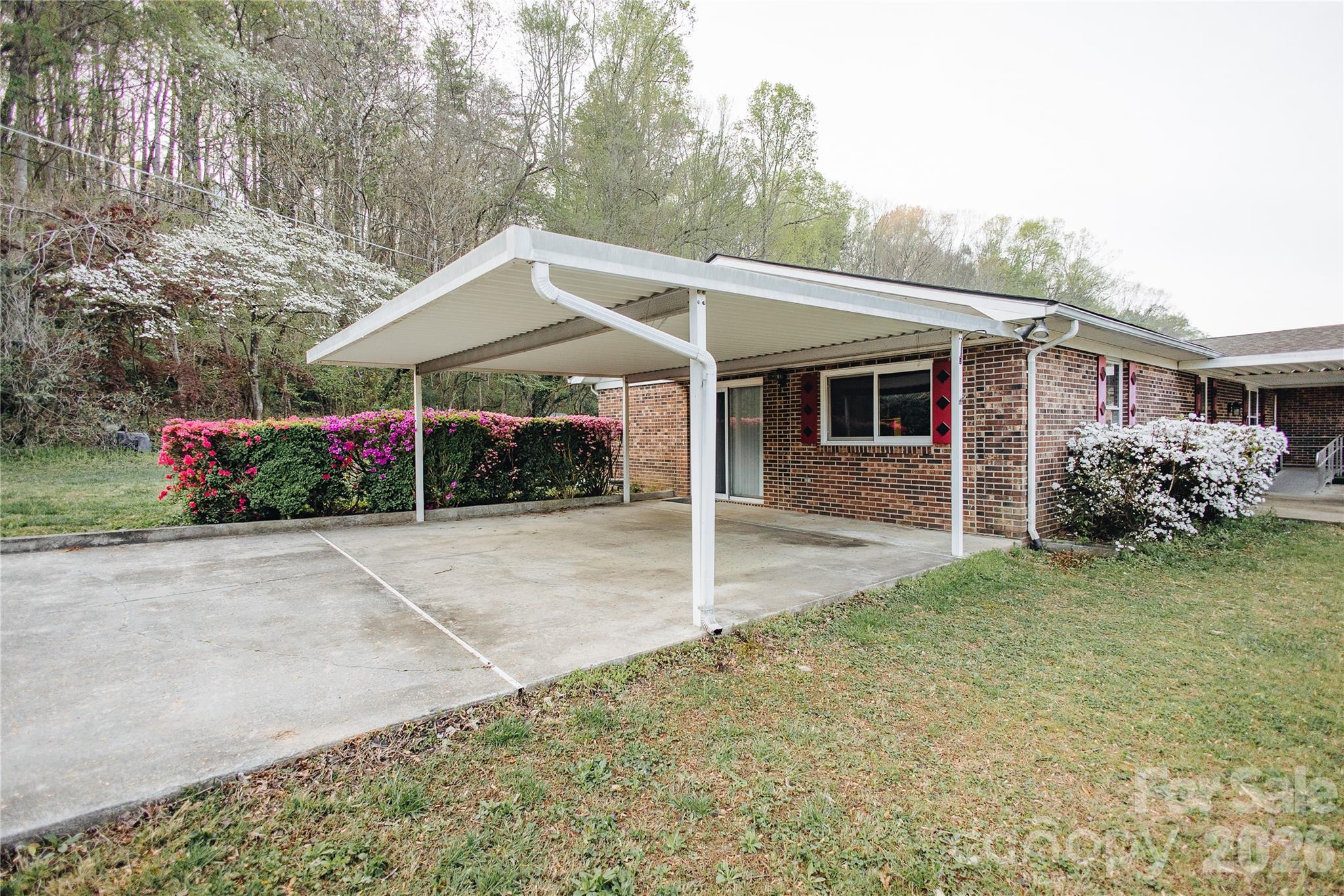 205 Bond Street Marion NC 28752